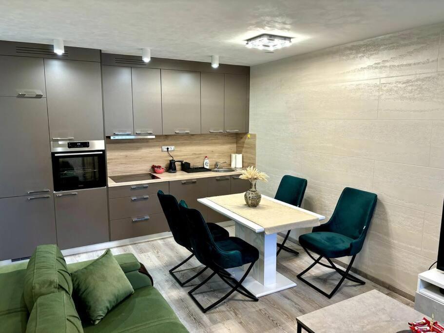 Villa Moste 3-Free Parking&Pool, Ev Station Ljubljana Eksteriør billede